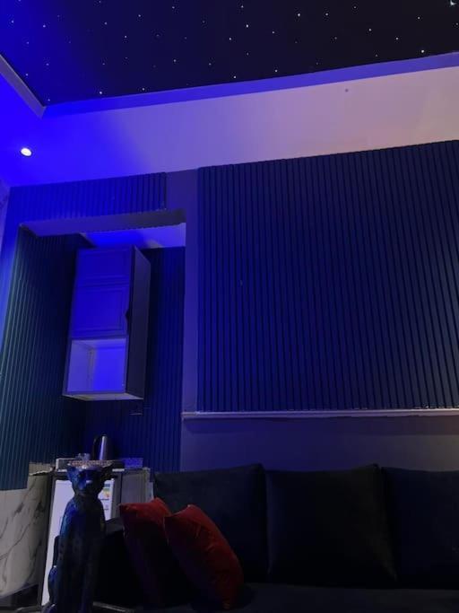 بالقرب من بوليفارد دخول ذاتي خدمة ذاتية Apartment